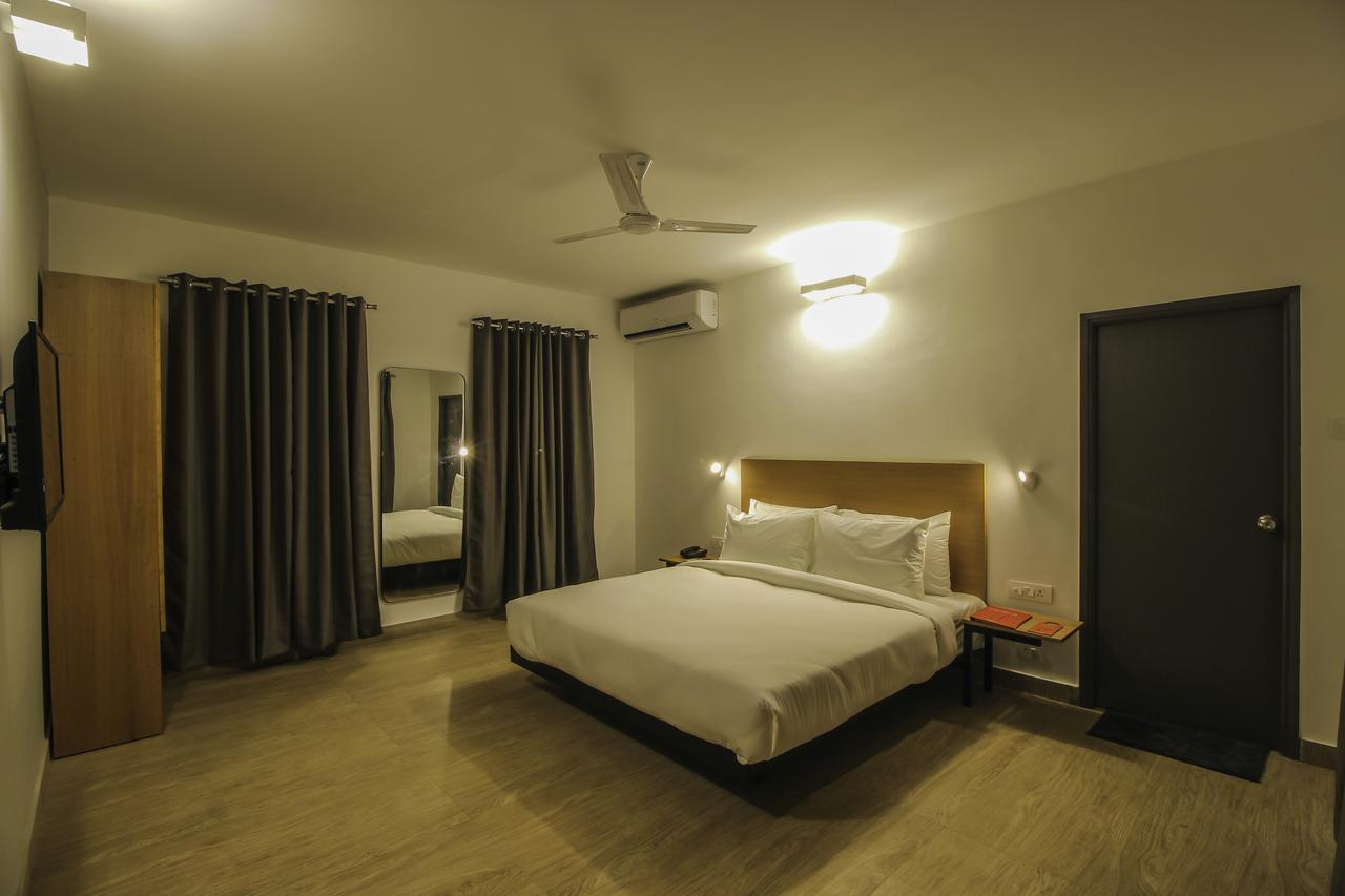 Oceans 7 Ashwem Hotel Mandrem
